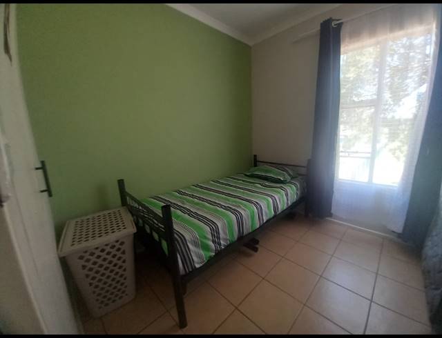 3 BEDROOM APARTMENT FOR SALE IN BOKSBURG CENTRAL